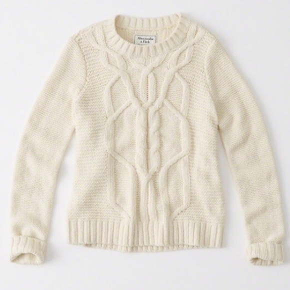 NWT Abercrombie & Fitch Off White Cable Sweater - Picture 2 of 7